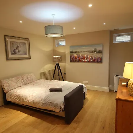 Orwell Villa Elegant Period 5 Bed Close To Town Sleeps 15 Cheltenham Exterior photo