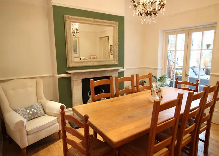 Orwell Villa Elegant Period 5 Bed Close To Town Sleeps 15