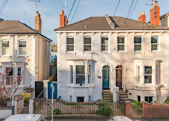 Orwell Villa Elegant Period 5 Bed Close To Town Sleeps 15