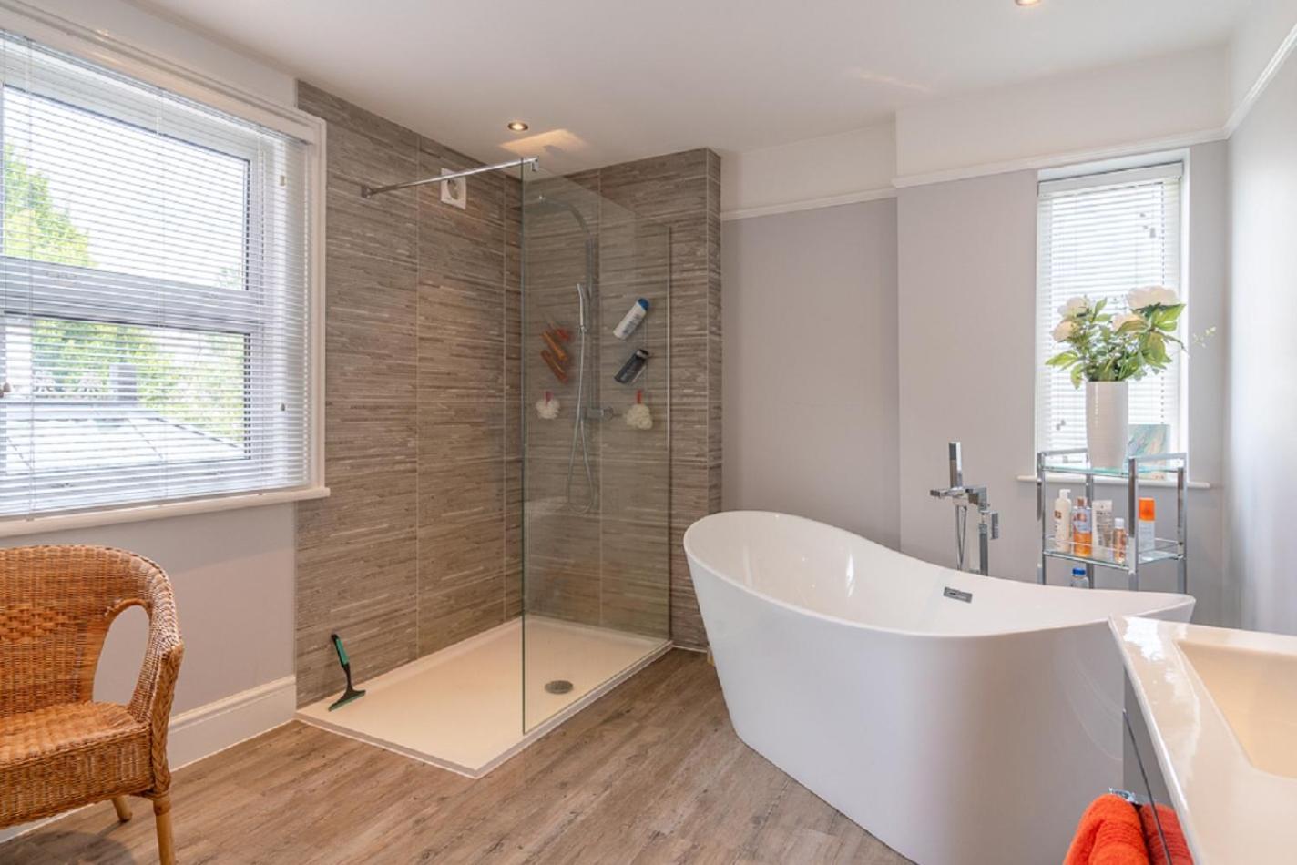 Orwell Elegant Period 5 Bed Close To Town Sleeps 15